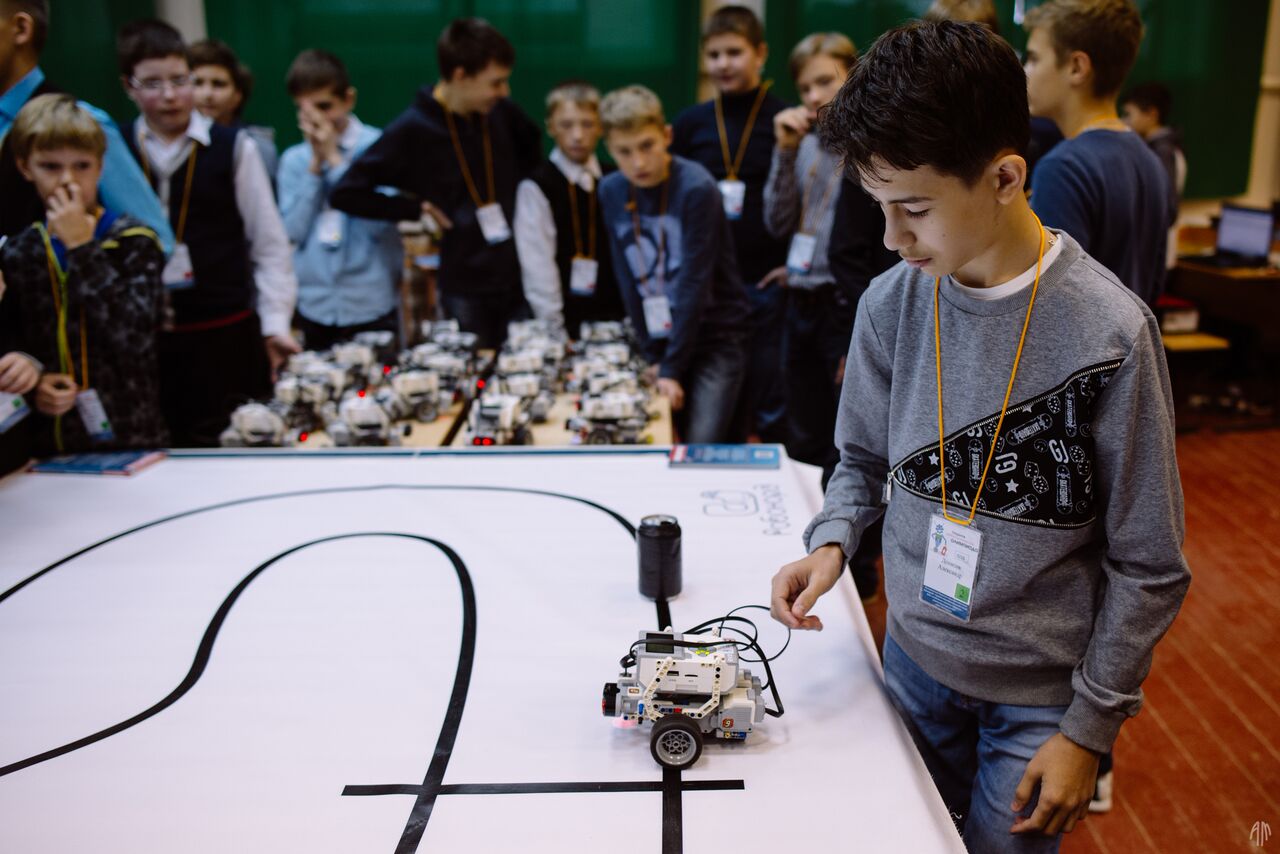 Робототехника практика. Соревнования по робототехнике. Медали по робототехнике для детей.